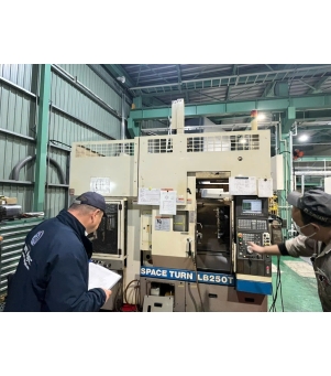 MÁY TIỆN CNC OKUMA  LB250T  OSP U10L