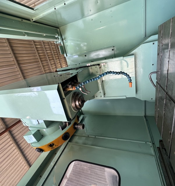 PHAY CNC TOYOSK TVT 30S FANUC 21MB 