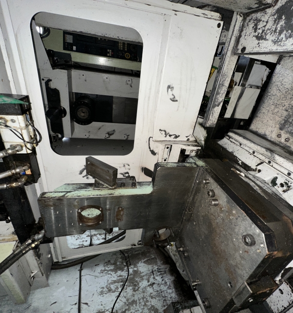 MÁY PHAY NGANG CNC MORI SEIKI MH40   4 TRỤC  THAY BÀN