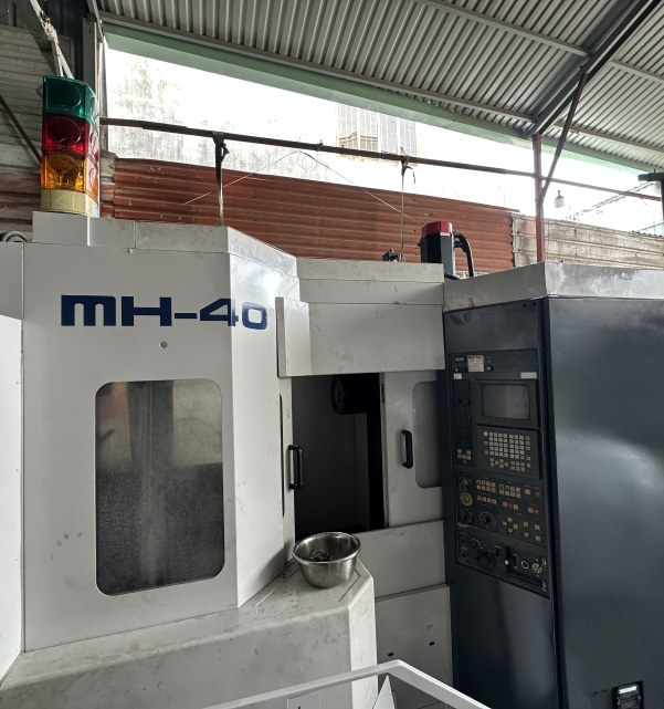 MÁY PHAY NGANG CNC MORI SEIKI MH40   4 TRỤC  THAY BÀN