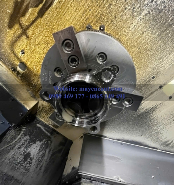 MÁY TIỆN CNC TAKAMAZ X 200 Fanuc 21Itb