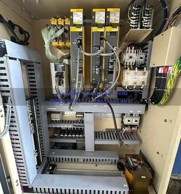 MÁY TỆN CNC TAKAMAZ X100I FANUC OITC date 2005