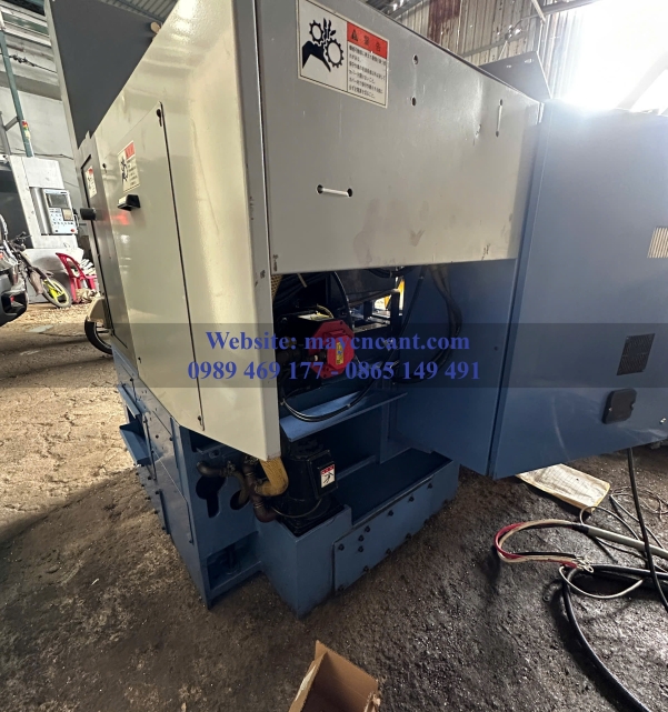 MÁY TỆN CNC TAKAMAZ X100I FANUC OITC date 2005
