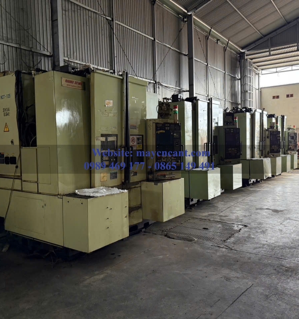 MÁY  PHAY  CNC  MORI SEIKI NV4000 DCG FANUC 18IM