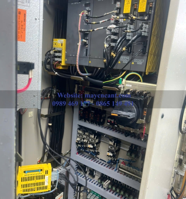 MÁY PHAY CNC MAKINO MSA40 FANUC 16IM DATE 2001