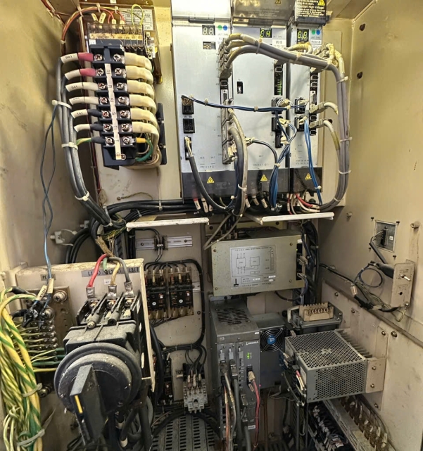 TIỆN OKUMA LCS25 OSP-U10 DATE 2003 