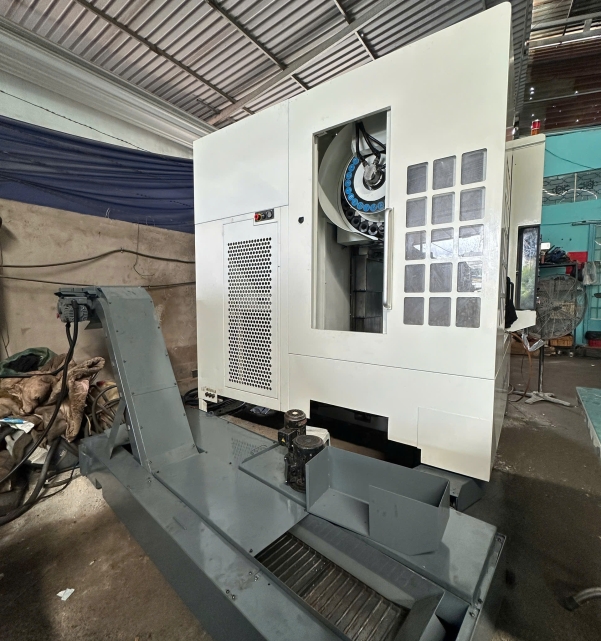 MÁY PHAY CNC MYCENTER 2XIF 16I MB  DATE 2004