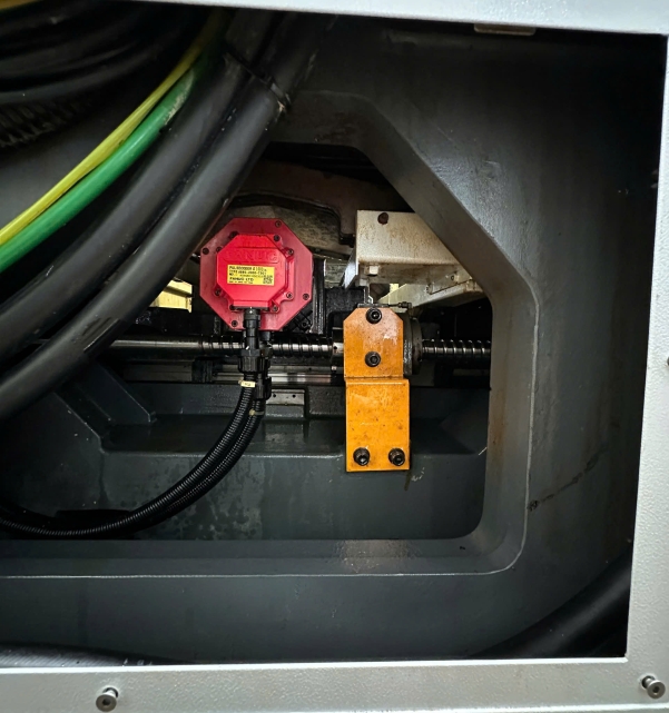 MÁY  PHAY  CNC  MORI SEIKI NV4000 DCG FANUC 18IM