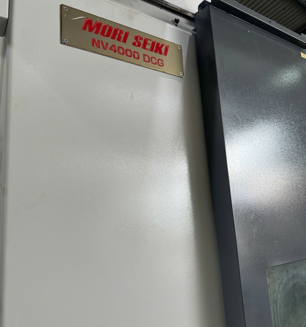 MÁY  PHAY  CNC  MORI SEIKI NV4000 DCG FANUC 18IM