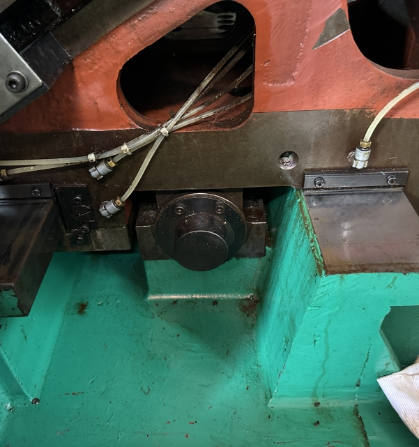 MÁY TỆN CNC TAKAMAZ X15 FANUC 21TB  HÀNG SỐ LƯỢNG 
